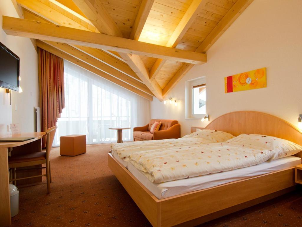 Hotel Monte-Moro Saas-Almagell Szoba fotó